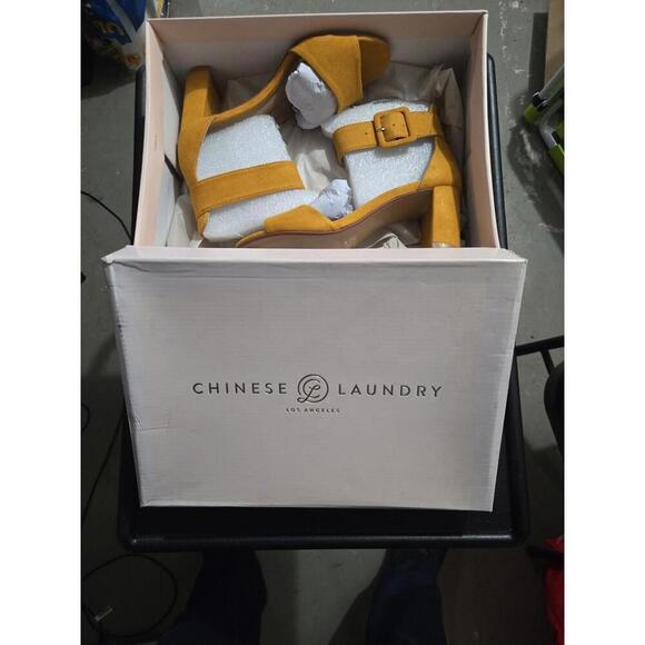 Chinese Laundry Shoes - Chinese Laundry Rumor Yellow Micro Suede Block Heel Sandals Size 5.5